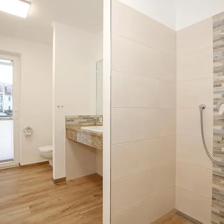 Siegfried 05 Apartment *